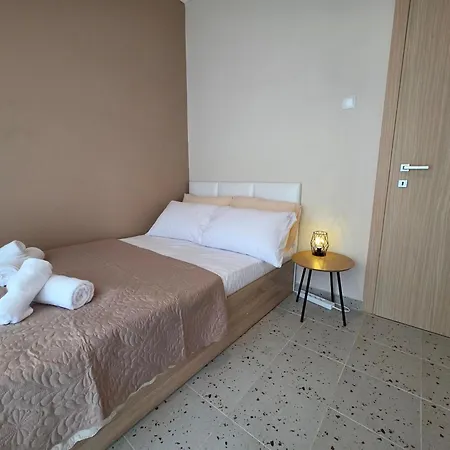 La Petite Maison شقة